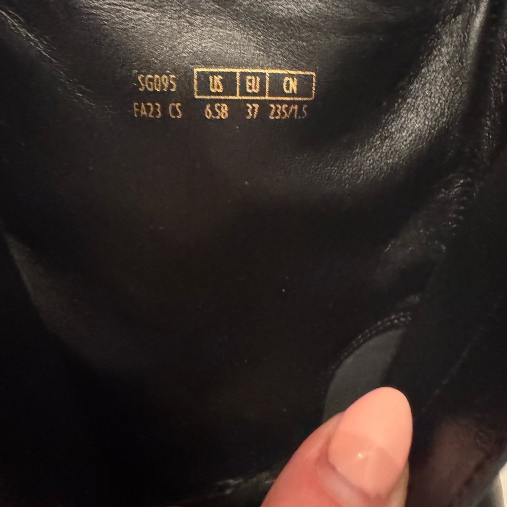 Stuart Weitzman Leather Ankle Zip Booting, New size 6.5 - Picture 13 of 14